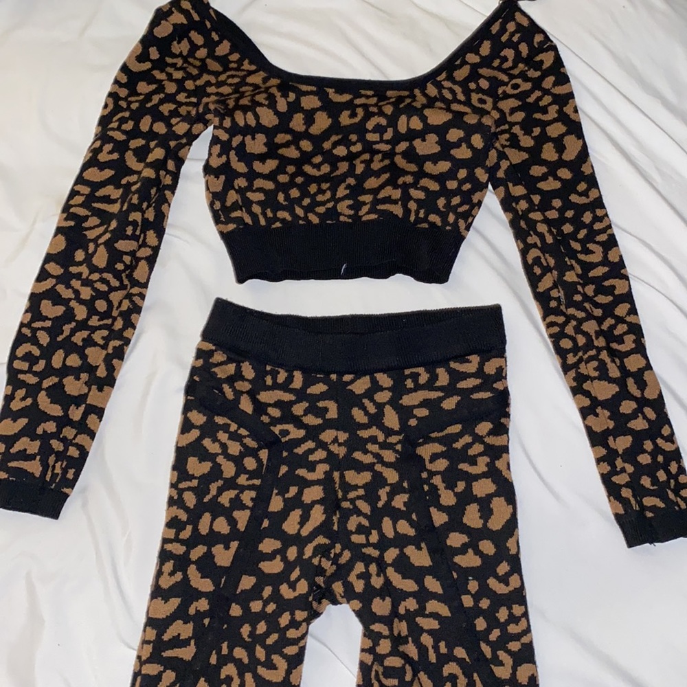 Really cute two piece cheetah print outfit